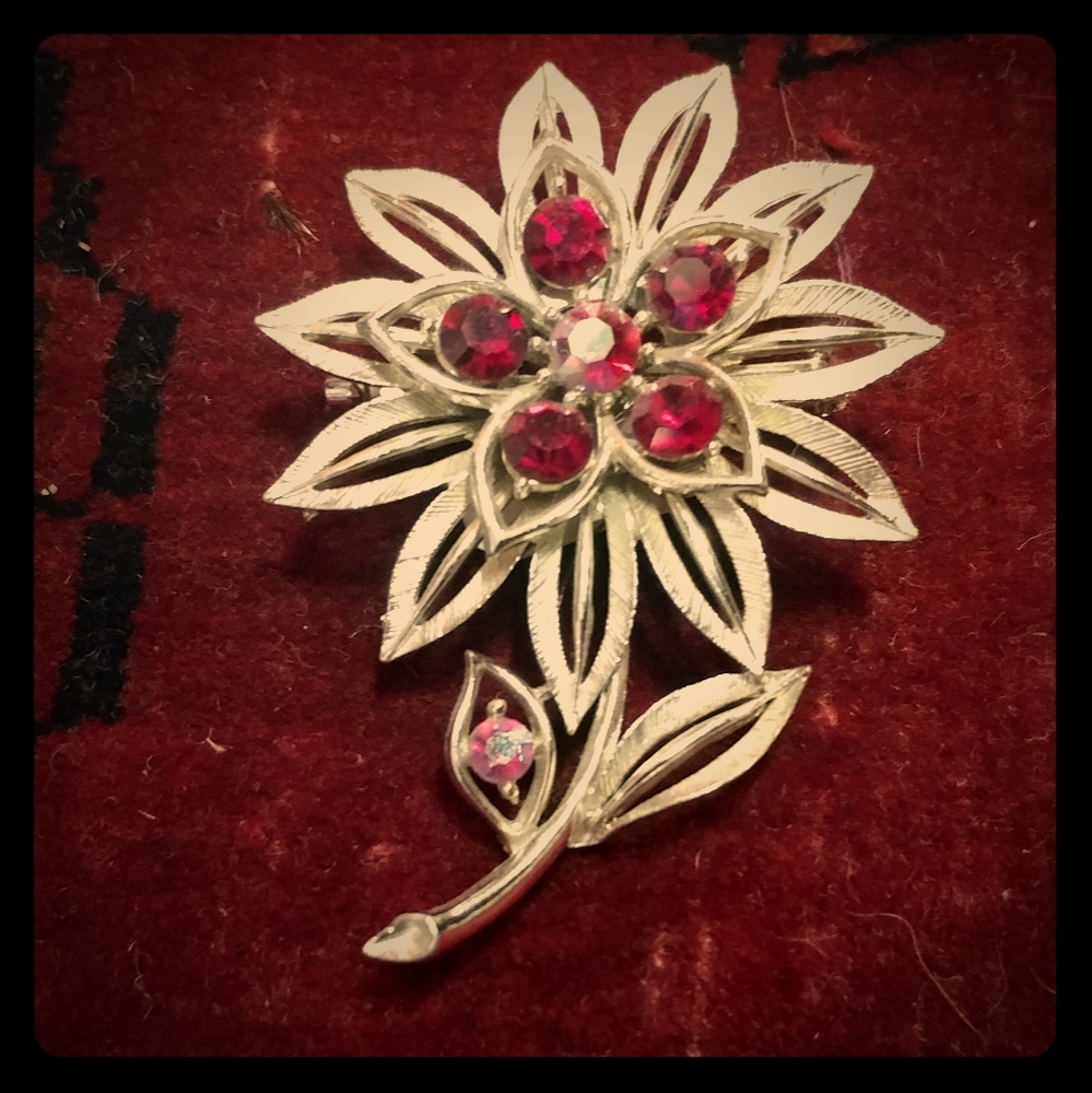 Vintage Flower Pin
